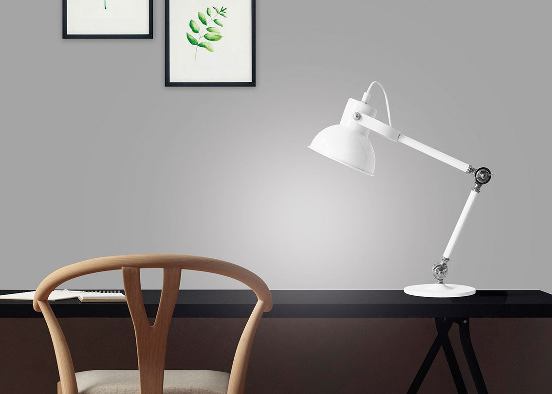 Ce tip de lampa sa alegi pentru biroul tau