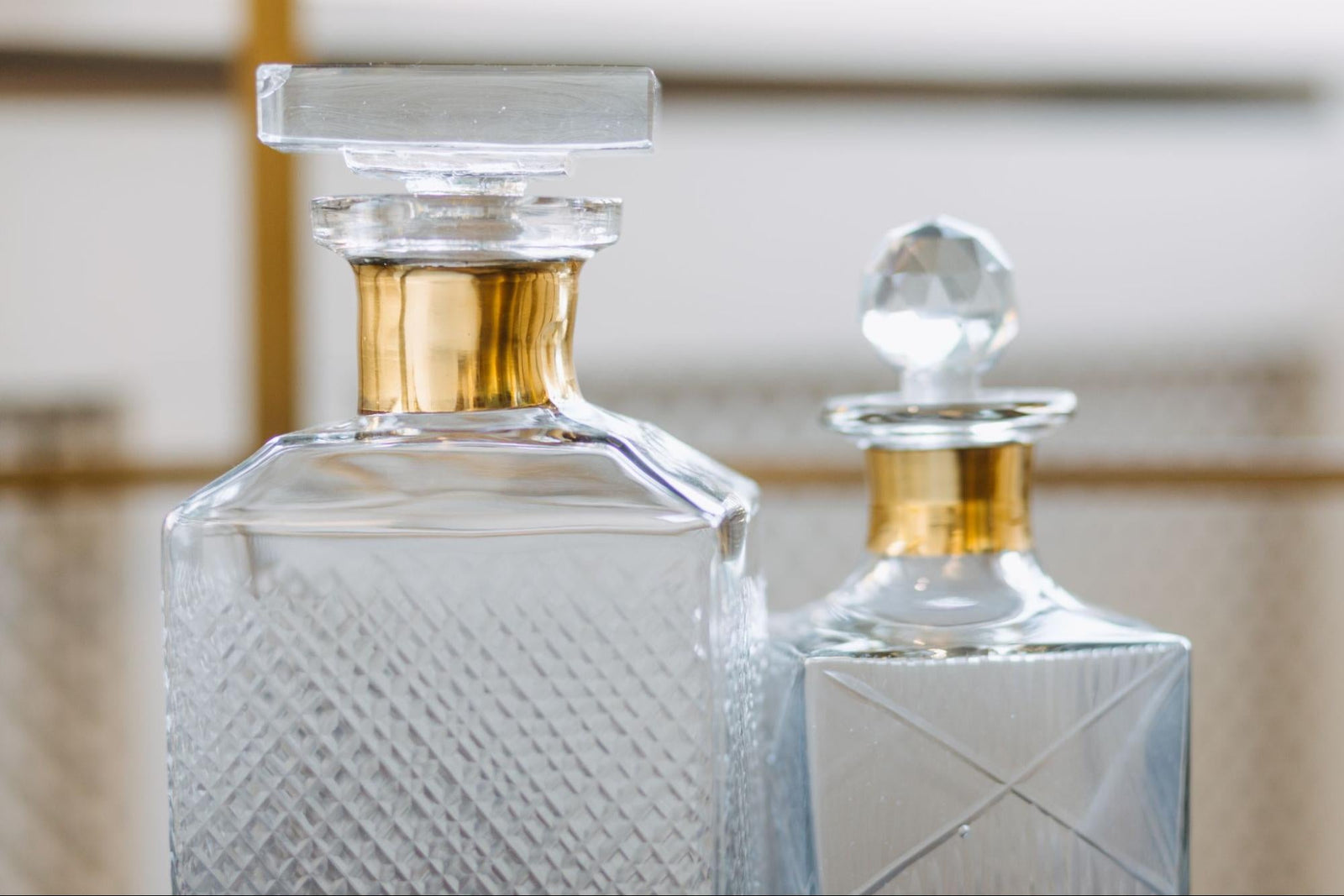 Redefinește eleganța acasă: până la 50% reducere la mobilierul Eichholtz