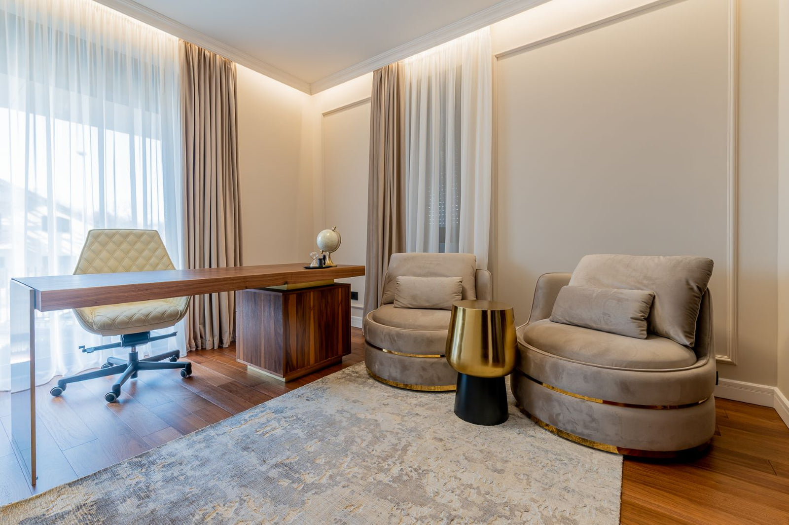 Biroul potrivit pentru spațiul tău de lucru