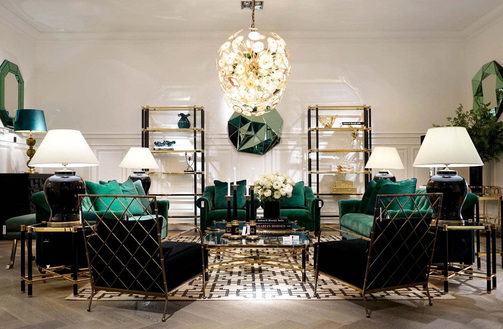 Cum să creezi un decor de lux. Colecția Eichholtz