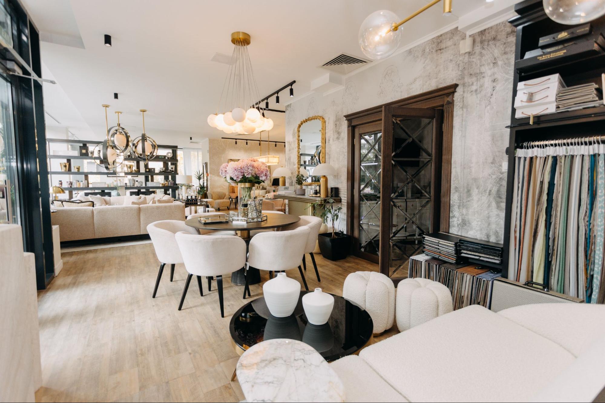 Secretele unui dining elegant: masă, scaune și iluminat