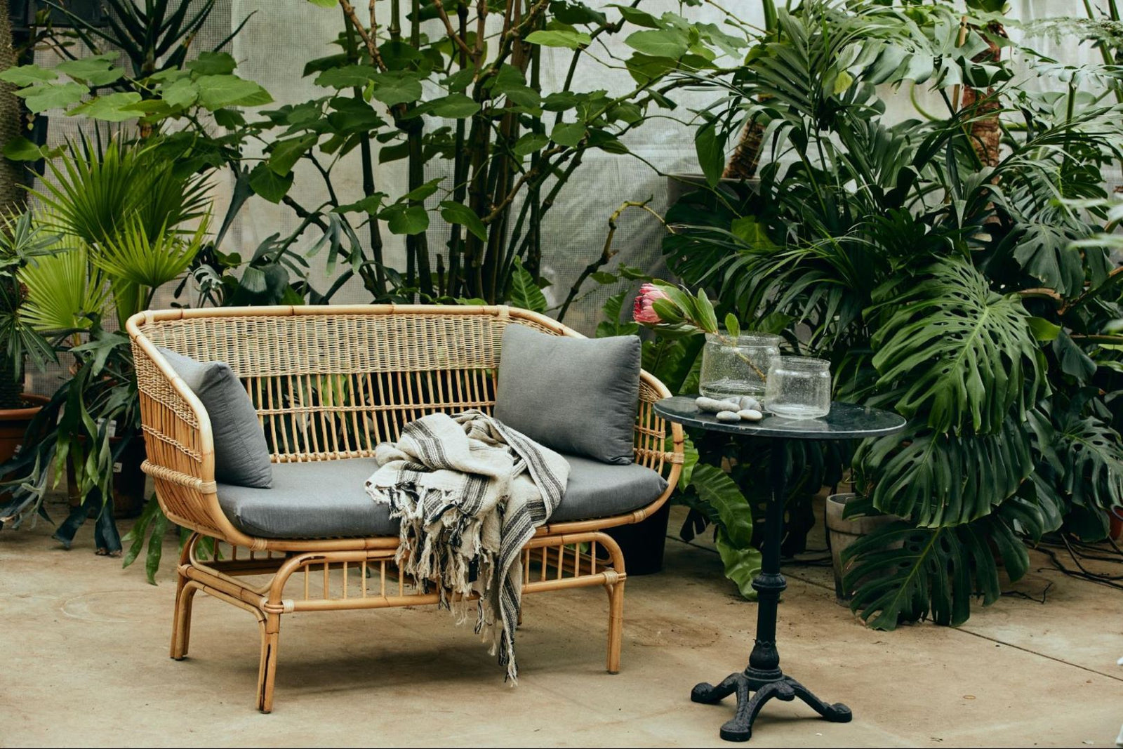 Stilul Boho Chic în Amenajări Interioare: Idei și Sfaturi pentru un Decor Boem