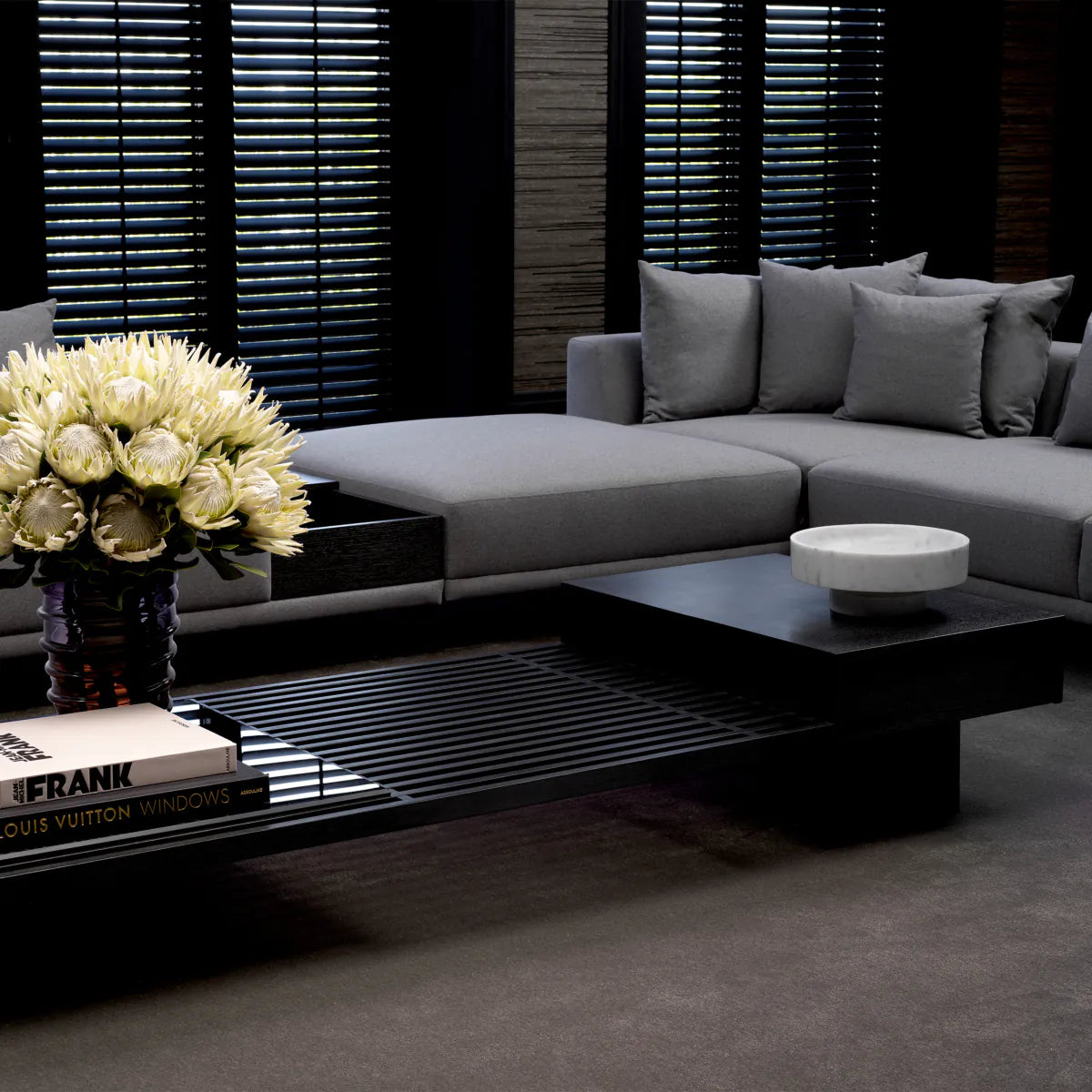 Masă de cafea The Crest