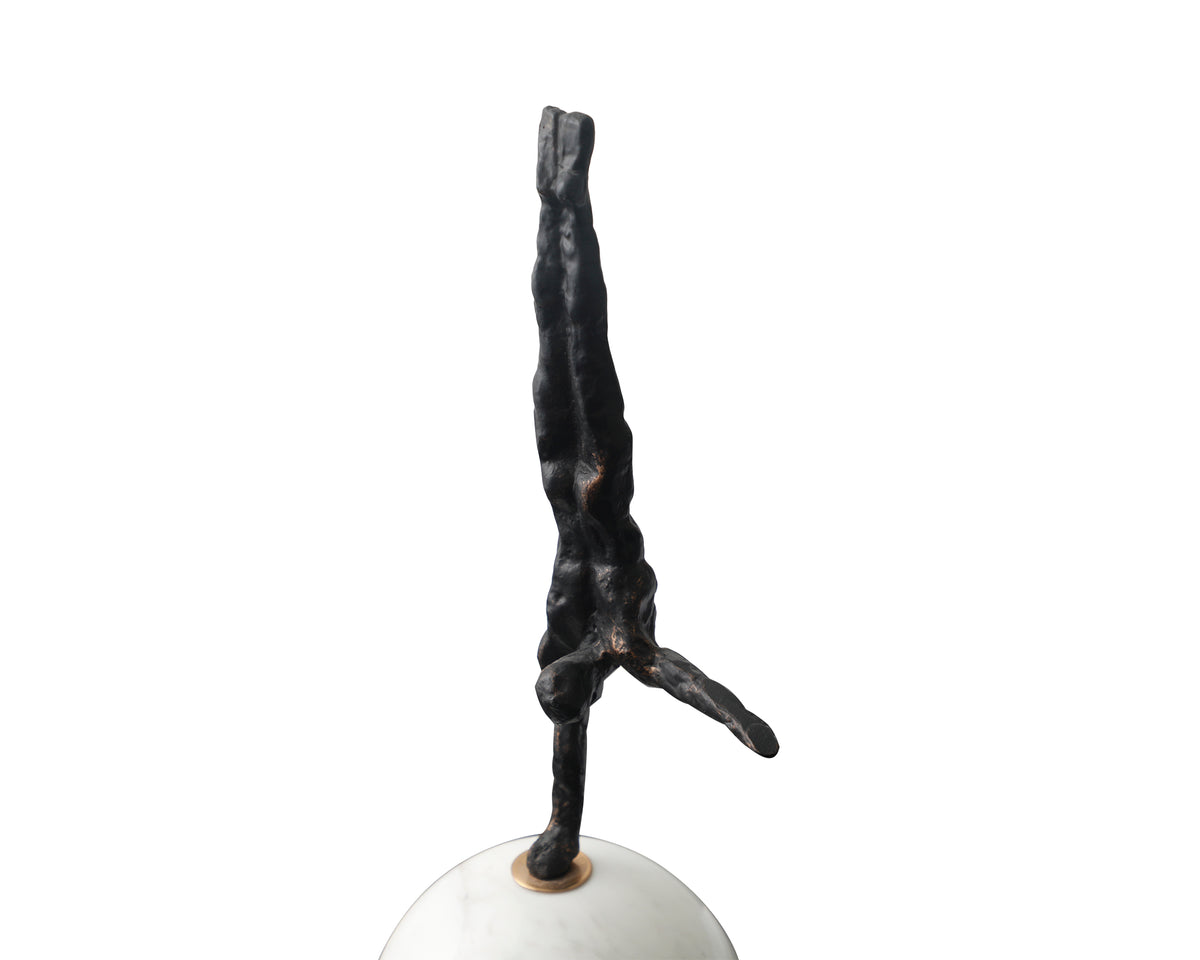 Obiect decorativ Handstand sculpture